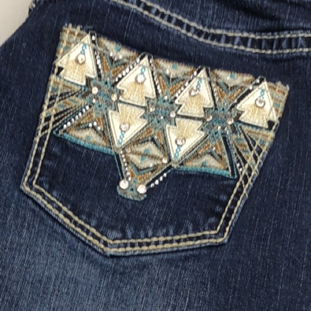 PREMIUM ROCK & ROLL COWGIRL MID-RISE BOOTCUT JEANS 32x32 ⭐️